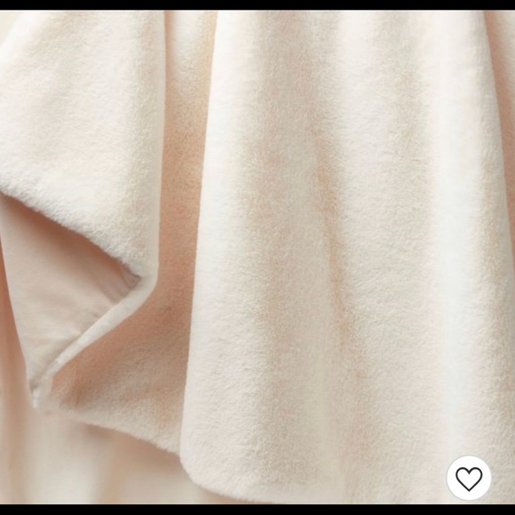 Faux Rabbit Throw - Picture 4 of 5